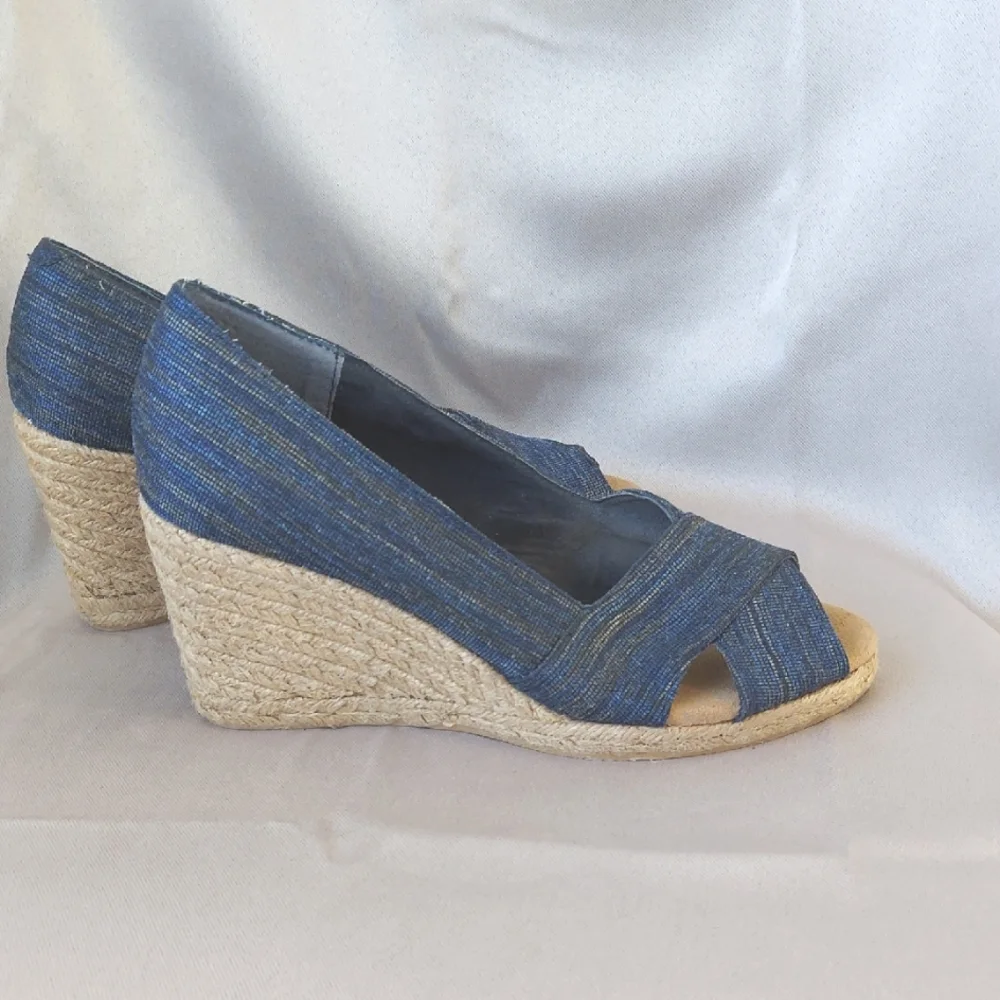 White‎ Mountain Shoes, Size 9, Blue Open Toe, Wedge Heel, Espadrille Style, New!